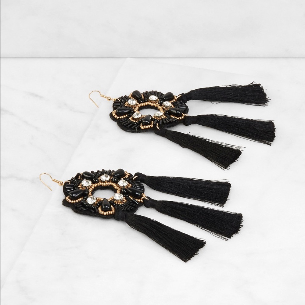 Beaded tassel fringe drop earrings - black & gold